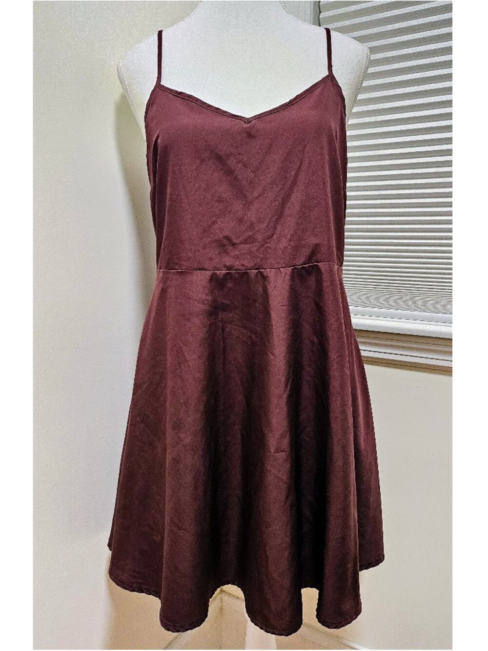 💯 LC Lauren Conrad Burgundy Satin Fit-and-Flare Mini Slip Dress 💯